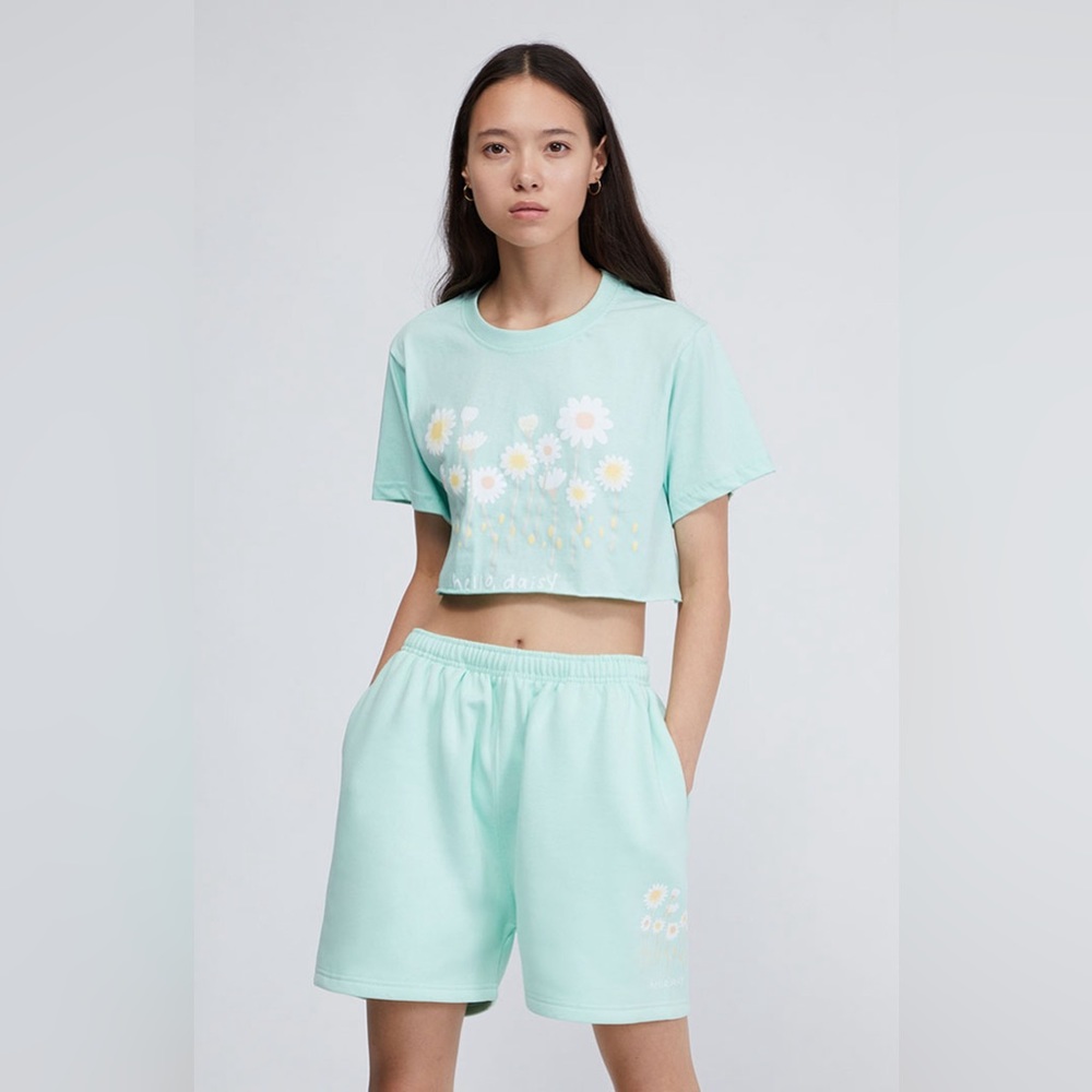 HELLO, DAISY Meadow Sweat Shorts